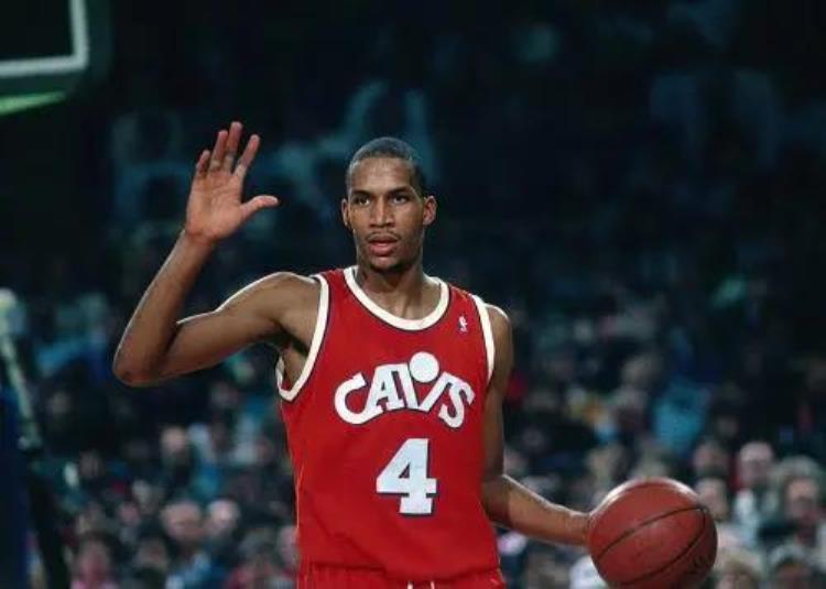 乔丹18中3「NBA纪实连载70马克普莱斯乔丹时代被严重低估的180俱乐部成员」