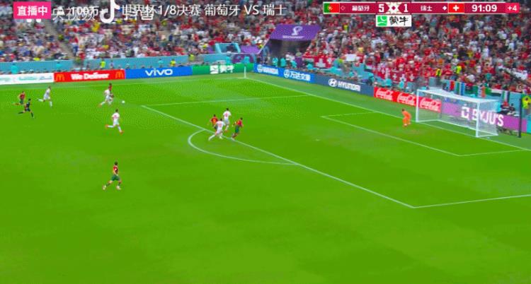 世界杯c罗点数拉莫斯跳起来庆祝「世界杯C罗替补登场拉莫斯戴帽39岁佩佩进球葡萄牙61瑞士进八强」