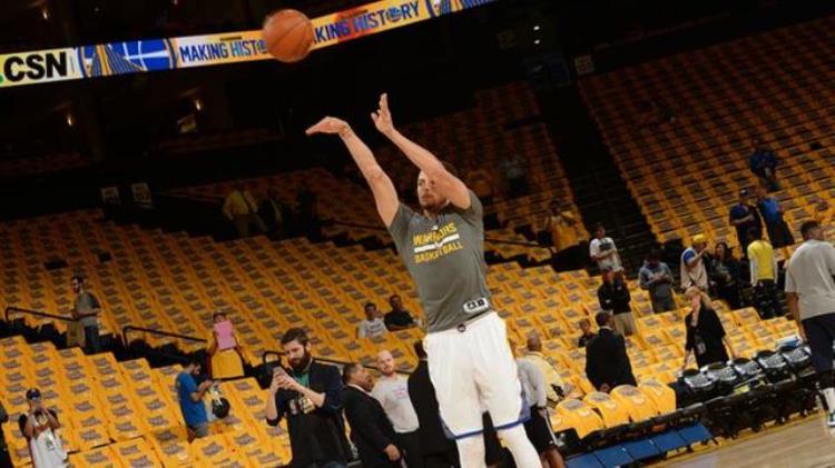 现役nba最强阵容搭配「现代NBA最重要的战略资源数据和科技如何形塑超级射手」