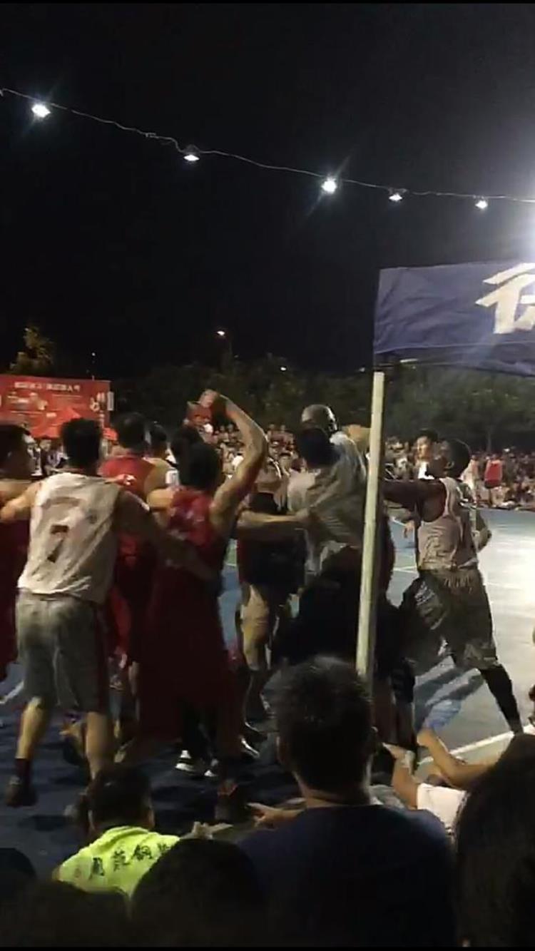 蓬莱渤海燃气杯篮球赛打架「烟台蓬莱渤海燃气杯篮球赛发生群殴外援事件事情真相是」