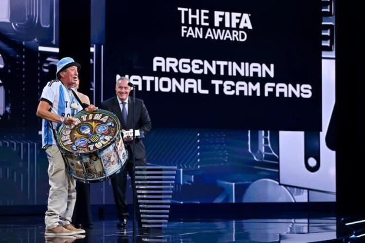 阿根廷足球获奖「国际足联年度颁奖礼阿根廷成最大赢家包揽男足三项最佳」