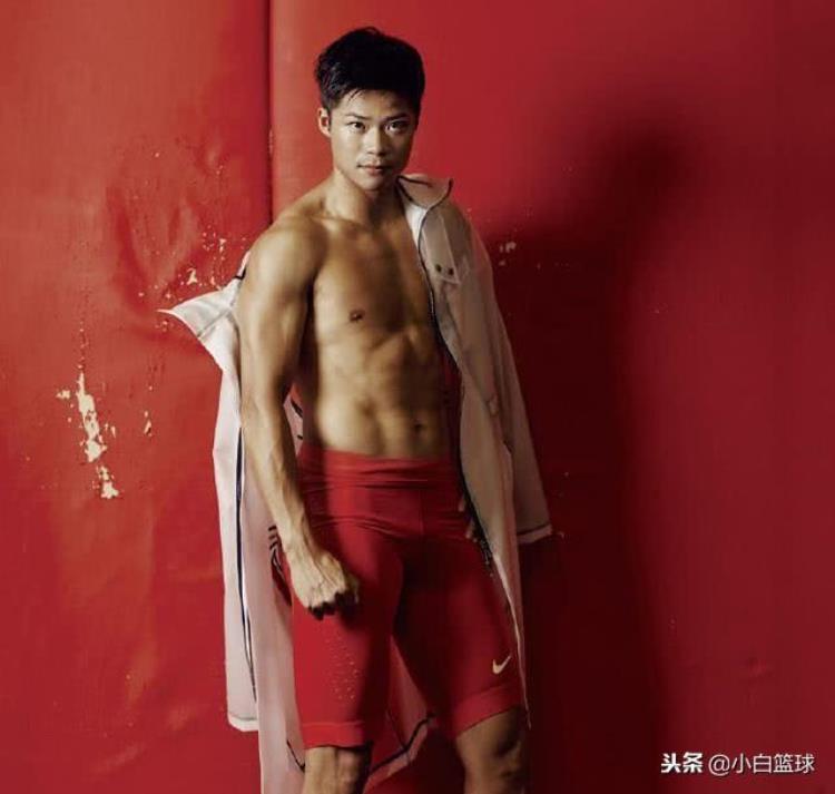 腹肌运动员「中国体坛腹肌最完美的6男神刘晓宇第五苏炳添遭三人压制」