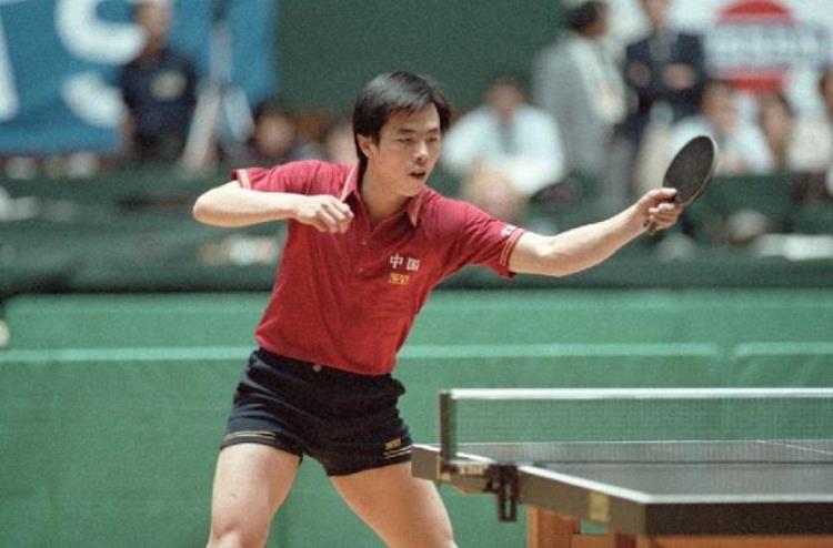乒乓球拍的红黑两面有什么讲究吗「愤怒原来兵乓球拍两面一红一黑是针对中国的规则」