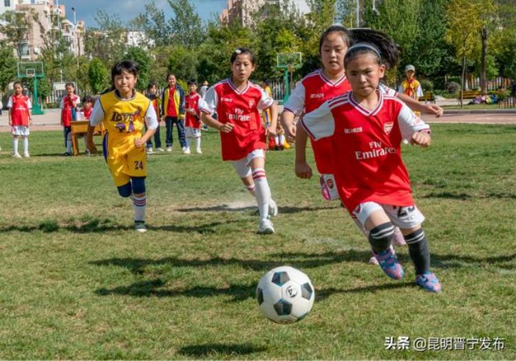 晋宁的中学「祝贺晋宁区又有8所中小学被认定为全国青少年足球特色学校」