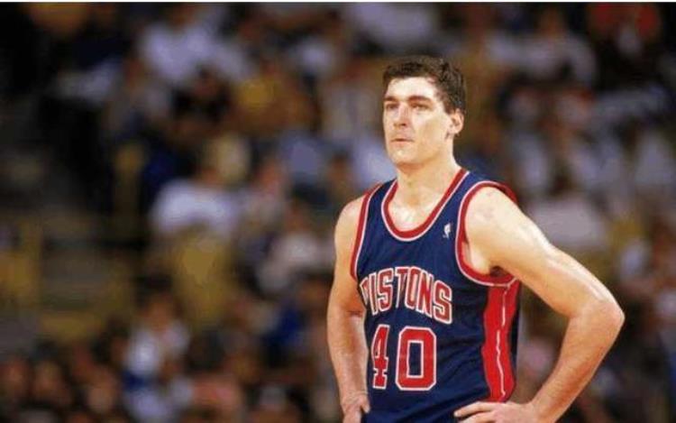 不好好打球就回家继承家产「不好好打NBA就回家继承亿万家产这富二代把冠军戒指扔进马桶」