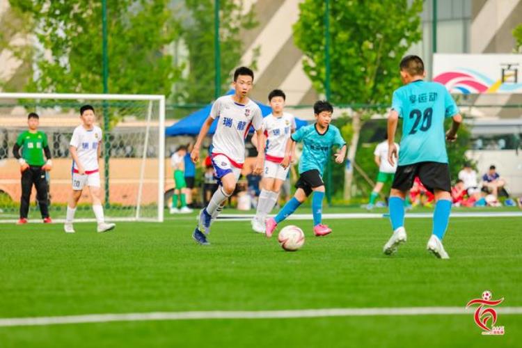 百队杯报名即将启动今夏京城将有多项青少年足球赛事