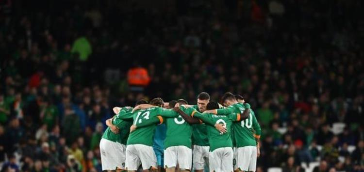 爱尔兰足球联赛水平「实力下降的爱尔兰队预选赛输给鱼腩球队连续2次在附加赛输球」