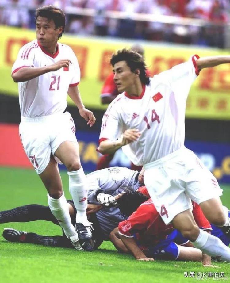 李玮锋谈中国足球「李玮峰的迅速崛起给了米卢对国足中卫组合调整的足够决心」