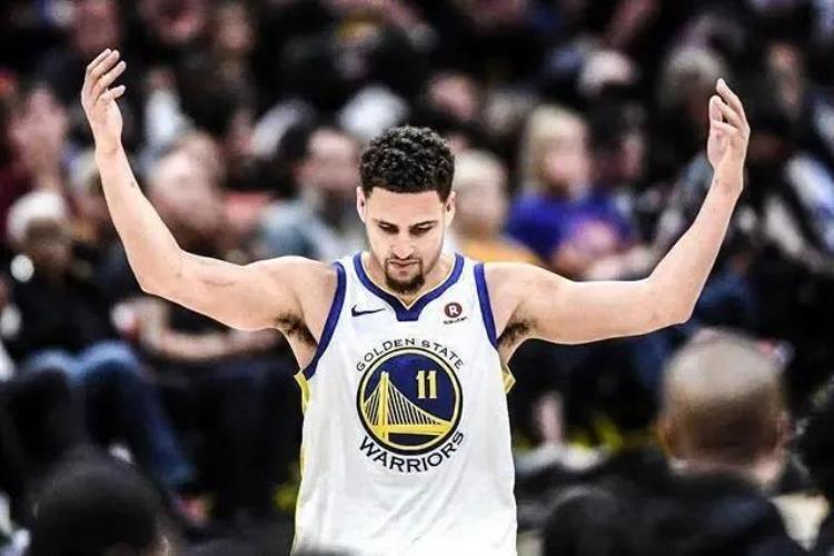 nba水花「现役堪称名场面的五大巨星时刻水花兄弟震惊四座欧文逆天改命」