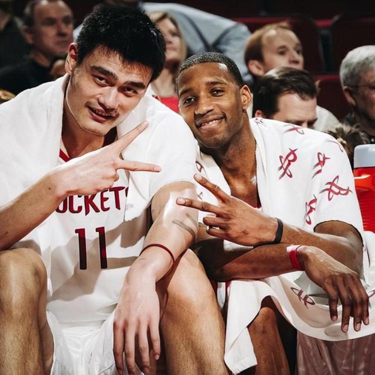 nba四大分卫谁最强「四大分卫谁在NBA赚钱最多答案154亿麦迪16亿那科比呢」