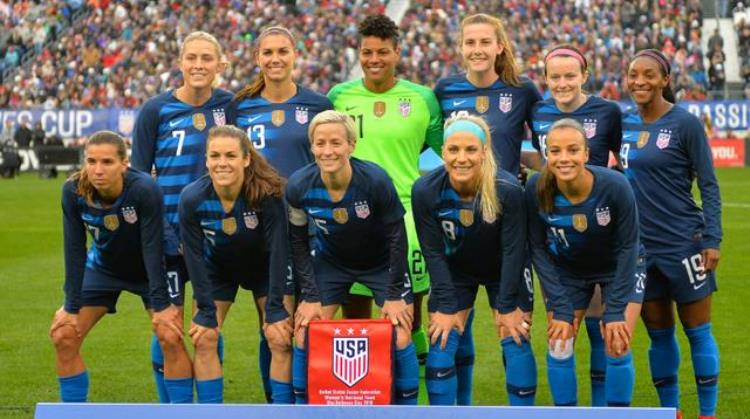 荷兰女足对美国女足历史交锋战绩「世界杯超级黑马荷兰女足盯死美国队最强一环终结对手神奇纪录」