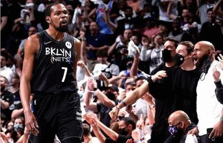 nba水花「现役堪称名场面的五大巨星时刻水花兄弟震惊四座欧文逆天改命」