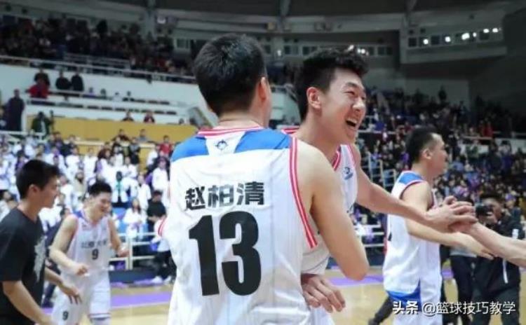 cba扣篮王2021「预定CBA扣篮王胯下换手跨人爆扣50分满分他才1米78啊」