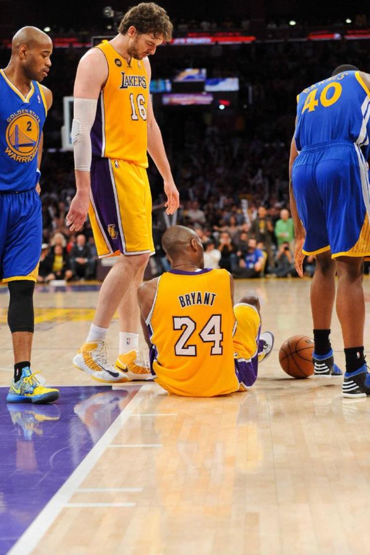 nba四大分卫谁最强「四大分卫谁在NBA赚钱最多答案154亿麦迪16亿那科比呢」