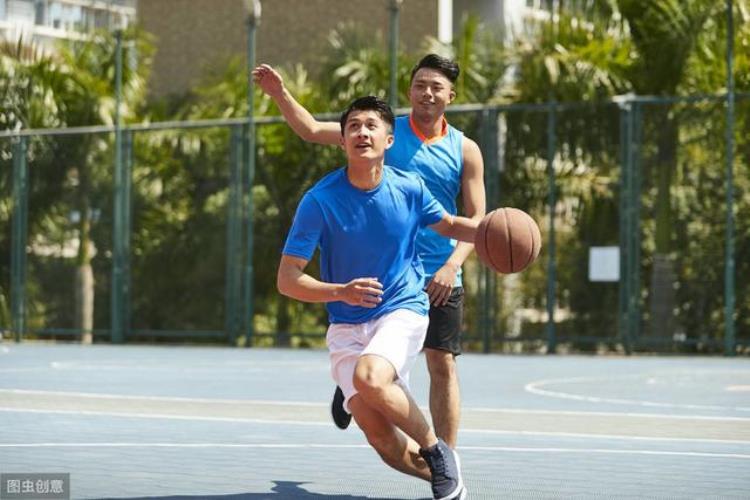篮球运动伤病的预防「贝拉体育浅谈篮球体育课的运动损伤及预防」