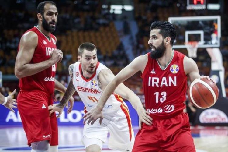 西班牙对伊朗比赛结果「西班牙险胜伊朗小组第一出线伊朗虽败犹荣」
