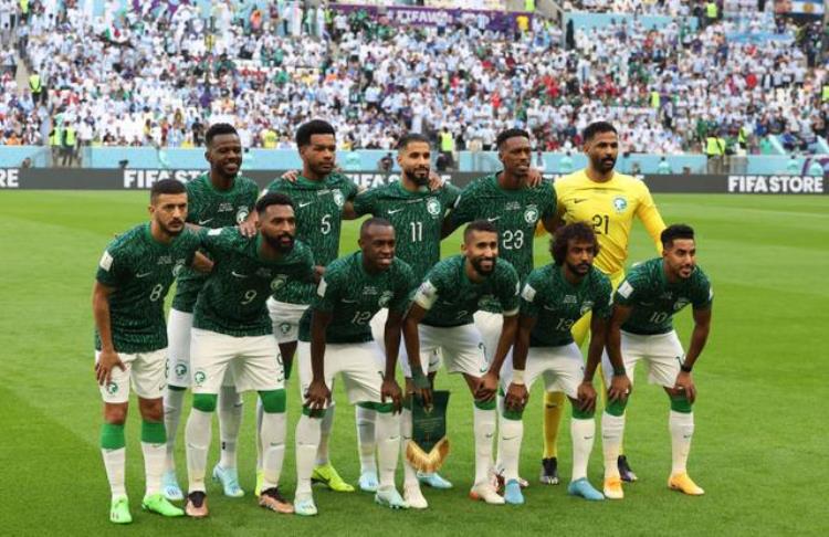 沙特输了世界杯赢了全世界「冷门沙特5分钟2球逆转战胜阿根廷他们曾在世界杯输过0:8」