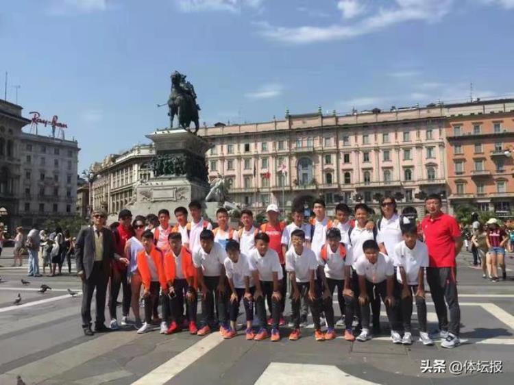 支持意大利足球「代表中国出征意大利浙支足球队有啥来头」