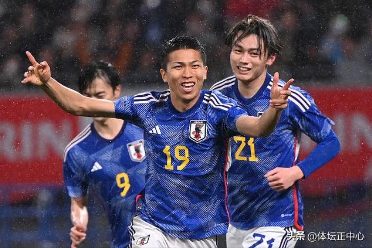 日本足球联赛收入「2022年日本足协亏损1800万整天哭穷的中国足协呢数字感人」