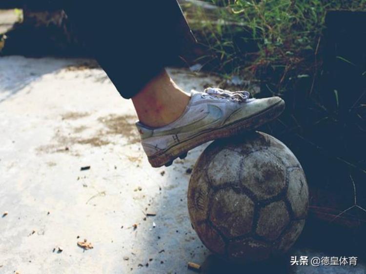日本高中足球全国大赛「看过了日本的高中足球联赛再对比中国的我真的羡慕了」