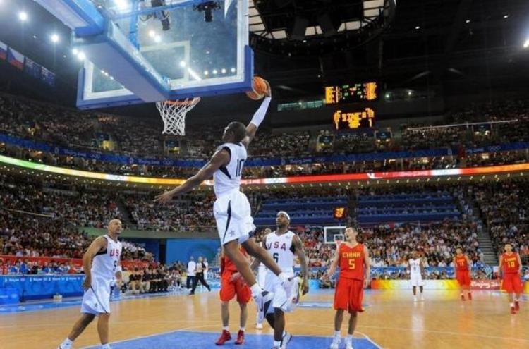 nba最贵球鞋拍卖「NBA球星战靴拍卖有多贵乔丹的能换1套房库里3万现役最贵」