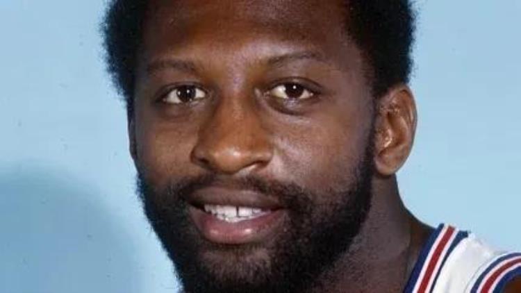 nba谁的鞋子最大「在奥尼尔之前谁拥有着NBA历史上最大的鞋码这是你所不知道的」