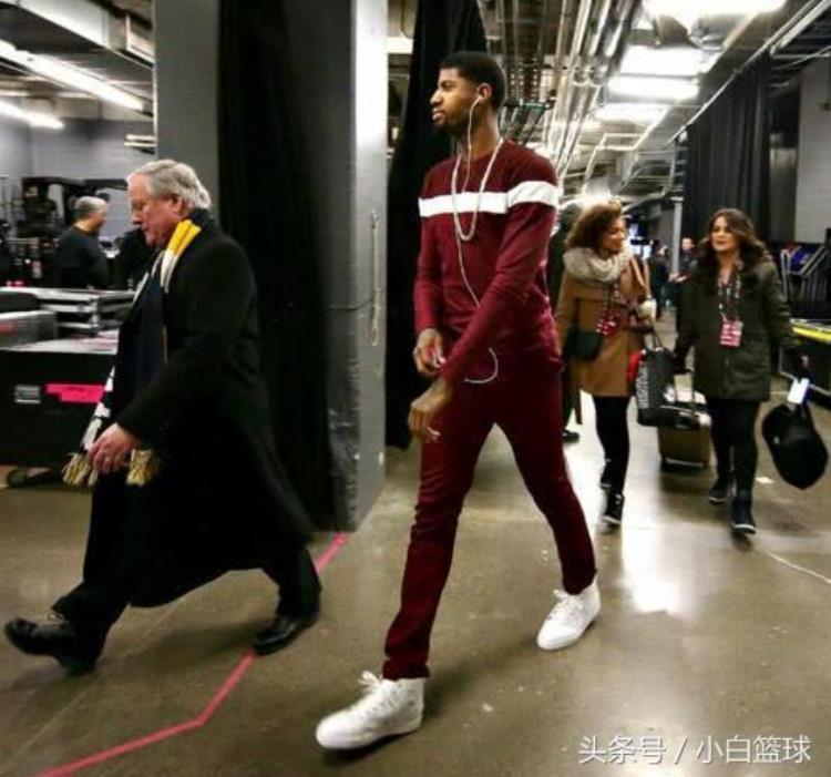 nba球星戴的金项链「NBA喜欢带金链子的球星有多少雷霆三少入榜1人傲视联盟」