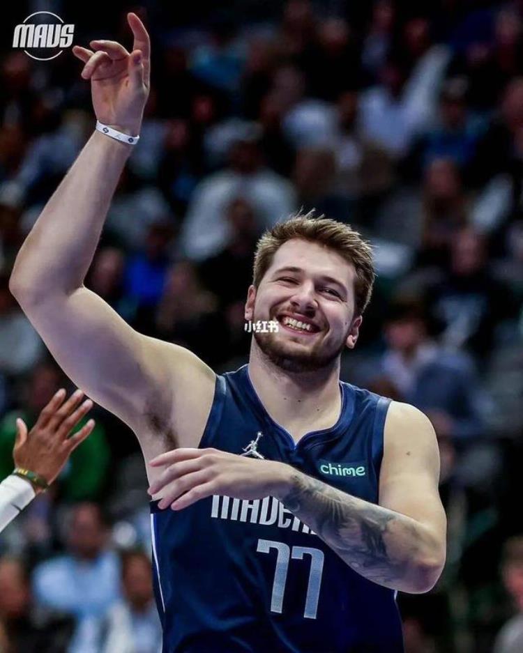 nba东契奇薪资「平均工资952万NBA成最赚钱体育联盟未来一哥东契奇能拿10亿」