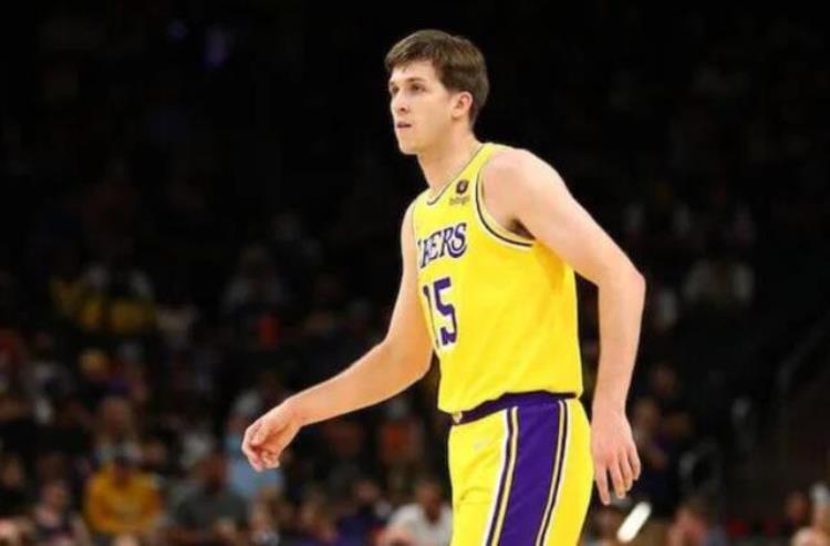 nba球员腿筋拉伤多久能好「湖人官宣坏消息23岁悍将腿筋拉伤至少歇两周医学专家详解伤情」