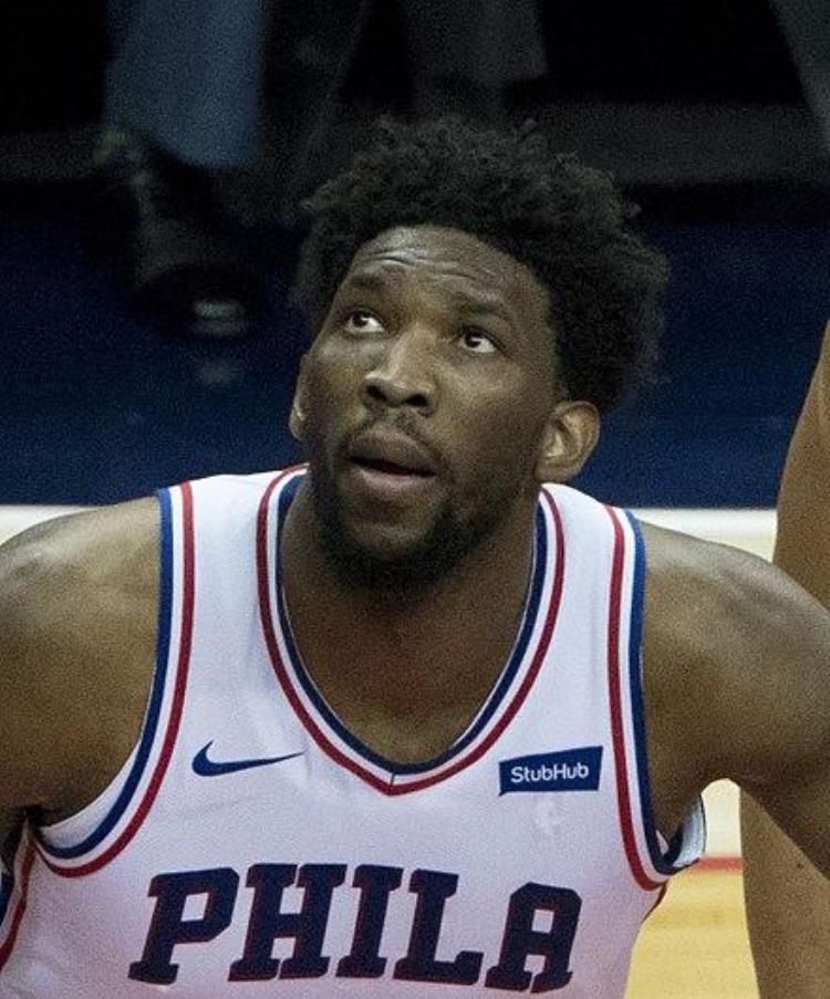 致敬科比nba球星们的评价怎么写「致敬科比NBA球星们的评价」