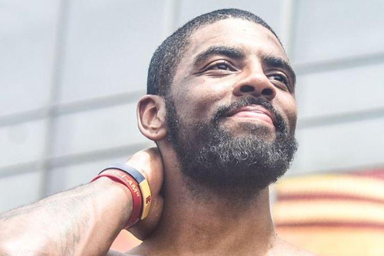 致敬科比nba球星们的评价怎么写「致敬科比NBA球星们的评价」