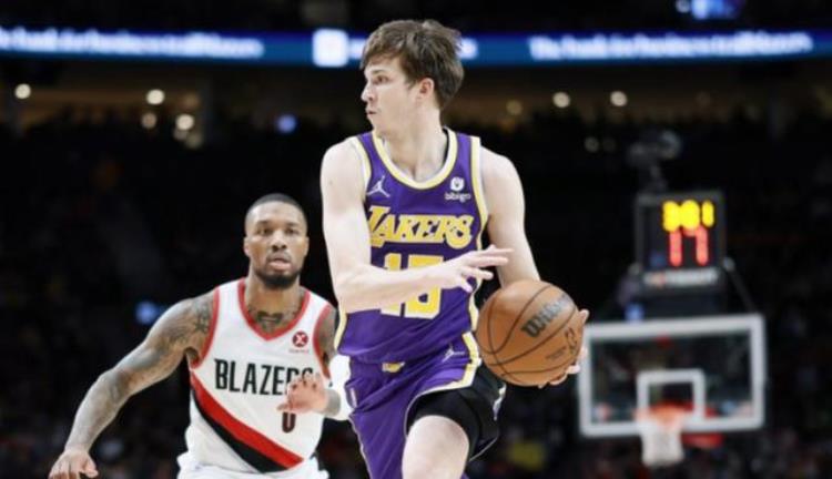 nba球员腿筋拉伤多久能好「湖人官宣坏消息23岁悍将腿筋拉伤至少歇两周医学专家详解伤情」