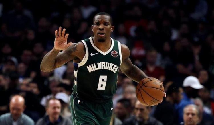 李春江被篮协耍「CBA资讯速递李春江拿下两大NBA悍将桑普森抵达杭州他打野球」
