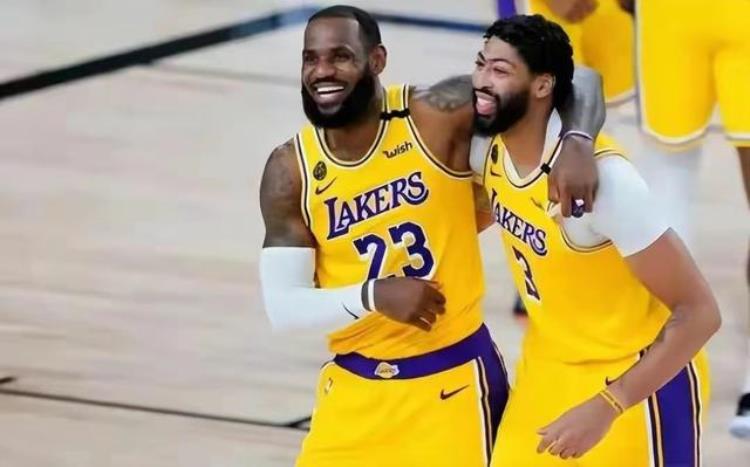 nba当今联盟最好球员排名「美媒评联盟史上最受欢迎的10大球星魔术师垫底科比詹皇进前三」