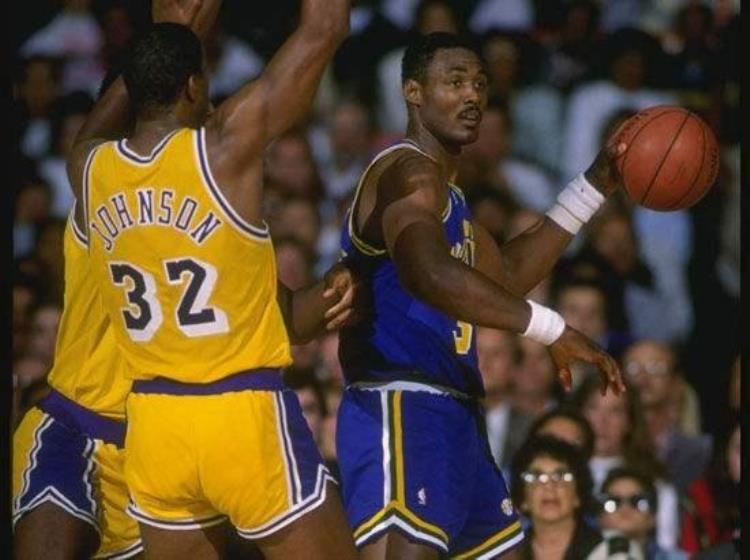 nba每个球衣号码后最牛的人是谁「NBA最传奇的5个球衣号码3号都是伟大后卫23号太经典」