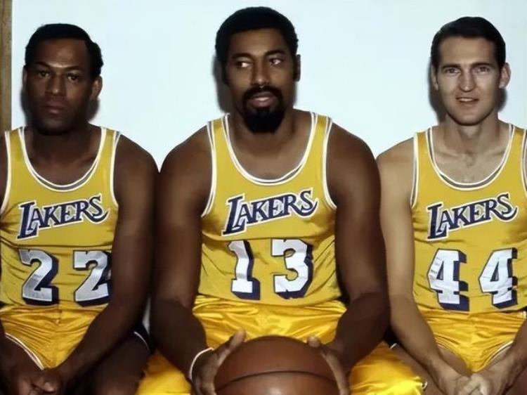 nba单场50分有多少人「NBA单场50谁最多乔丹科比上榜难拿第一前三无现役球员」