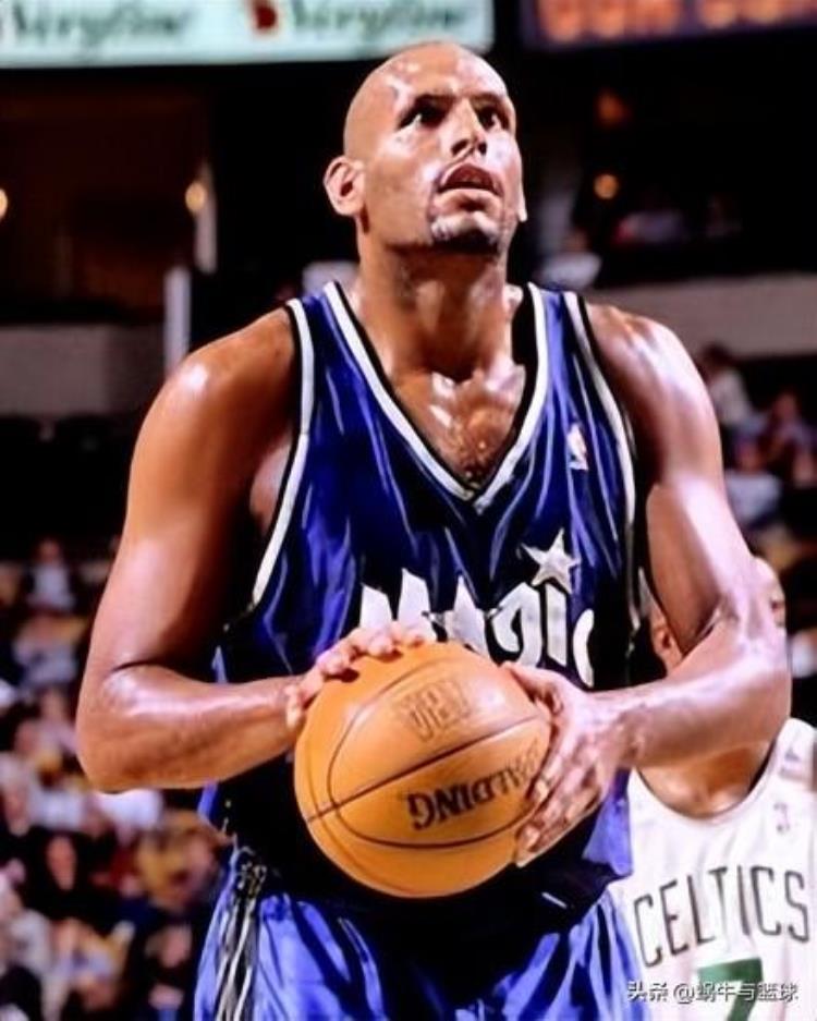 爱德华兹惹众怒并不冤NBA有不少同性恋姚明队友是其中之一