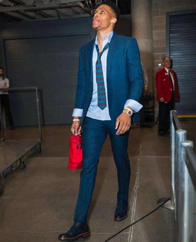 维斯布鲁克穿衣风格「维斯布鲁克NBA入场穿搭」