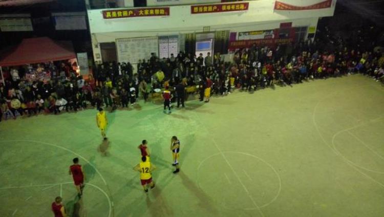 村内篮球比赛「农民村级篮球赛带火广西乡村振兴文体平安建设」