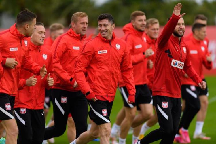 足球波兰队备战欧锦赛时间「足球波兰队备战欧锦赛」