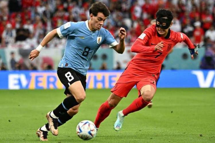 2010南非世界杯乌拉圭对韩国「世界杯快评战平乌拉圭队韩国队对抗中展现风格」