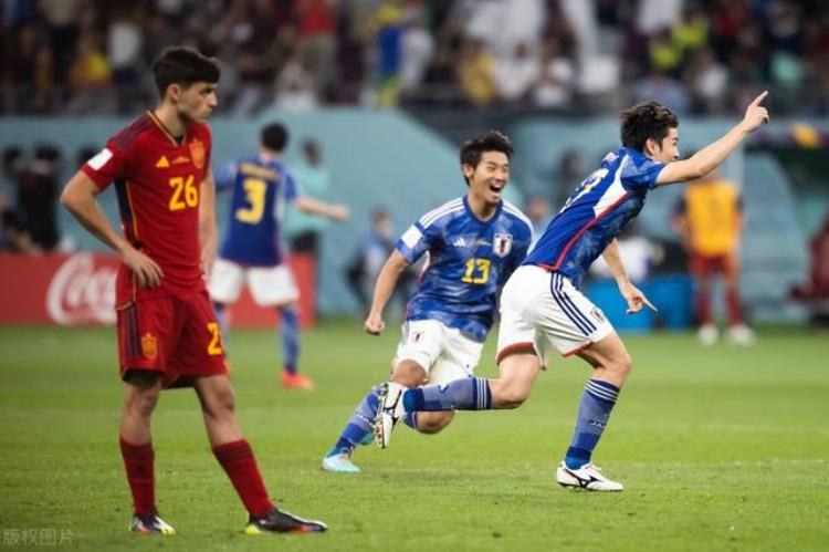 世界杯日韩最好成绩「创历史亚洲三队进世界杯16强日本两胜世界冠军韩国胜欧洲冠军」