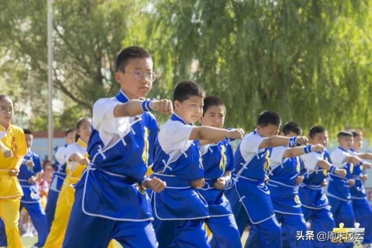 包头市足球协会「校园足球周末联赛包头市昆都仑赛区暨中小学体育节开幕式」