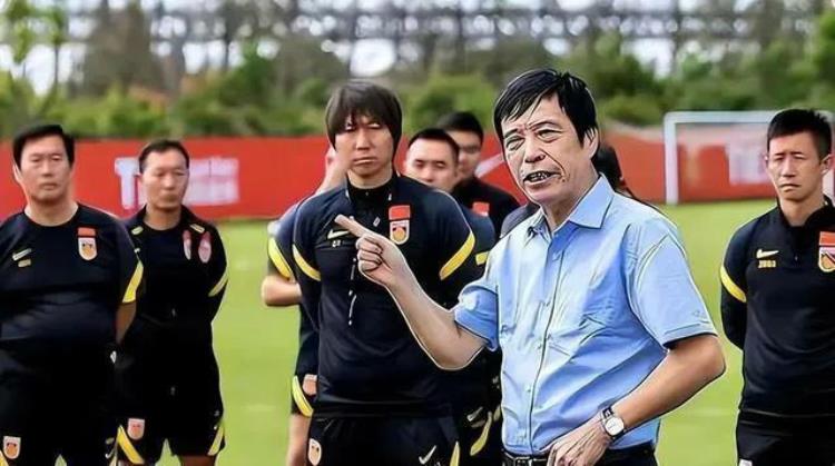 中国国足对新西兰的战绩「武磊造红失凌空中国男足0:0新西兰新国足的表现让人眼前一亮」