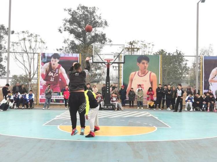 掀起全民健身运动热潮四川宜宾翠屏区首届趣味篮球活动火热开打赛事将贯穿2023全年