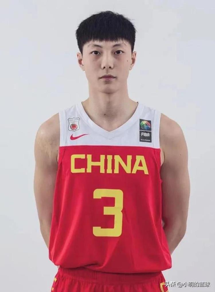 胡明轩值得一个2023年中国男篮国家队正选12人名额吗