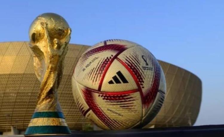 世界杯决赛球衣「世界杯决赛用球正式亮相取名AlHilm意为梦想的灯塔」