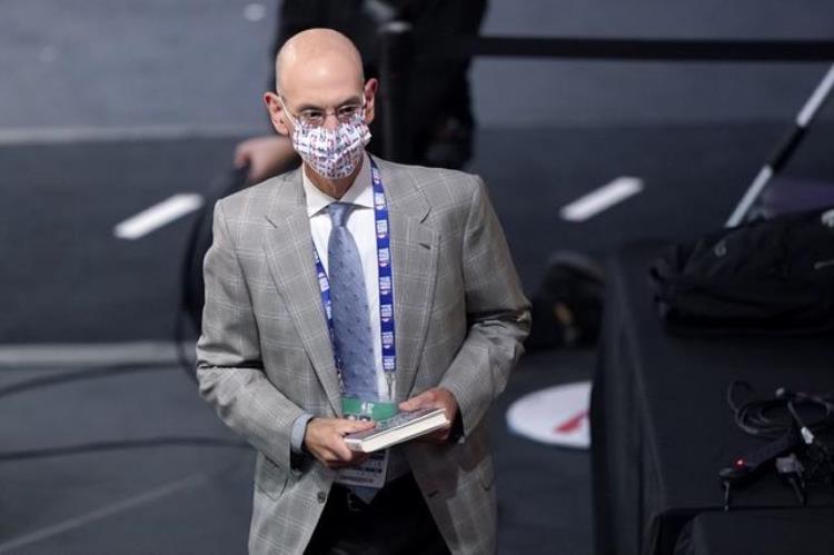 萧华老婆「NBA早间热搜萧华染新冠无法观战天王山之战三少加速回归故里」