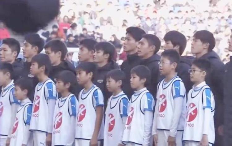 日本高中联赛出来的球星「辣评日本高中联赛火爆程度完爆中超球迷国足差的不仅是实力」