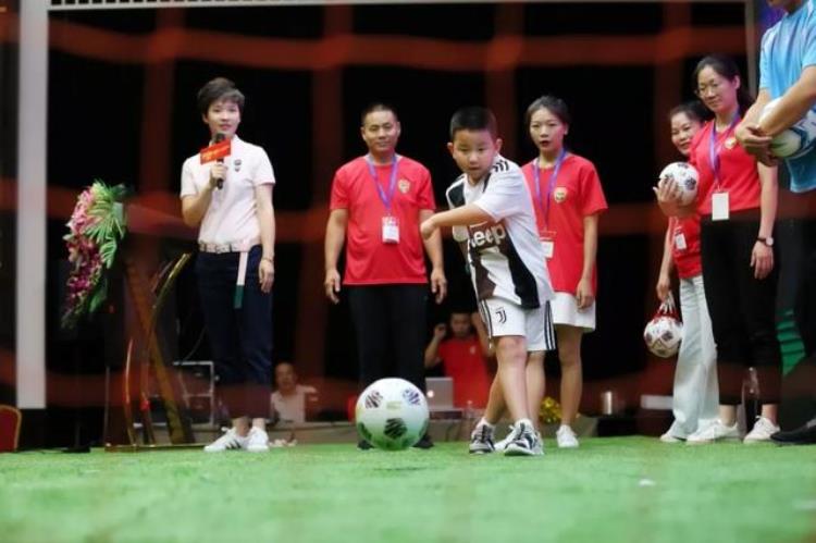 日本和中国足球的差距「日本爆冷逆转德国思考中国足球能和日本足球学点啥」